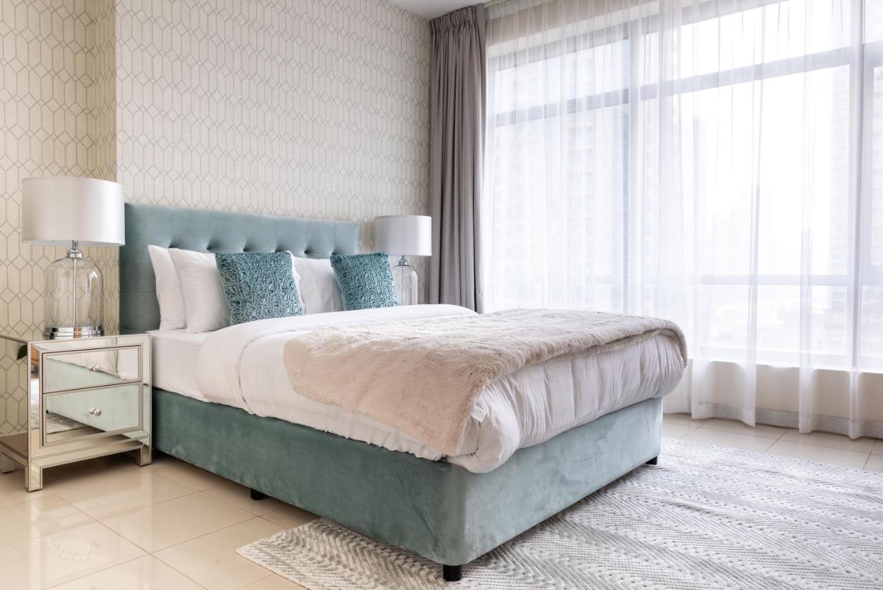 Nasma Luxury Stays - Pastel-Colored Apt With Jaw-Dropping Marina Views Dubai Exteriör bild