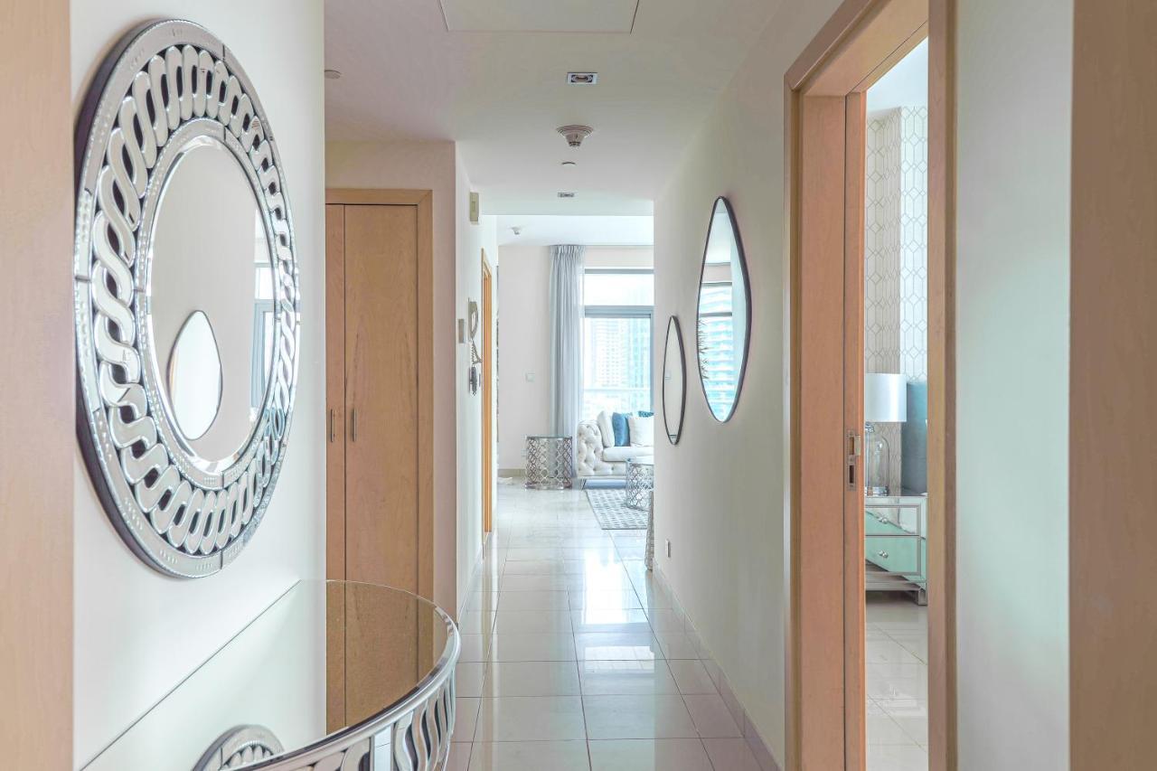 Nasma Luxury Stays - Pastel-Colored Apt With Jaw-Dropping Marina Views Dubai Exteriör bild